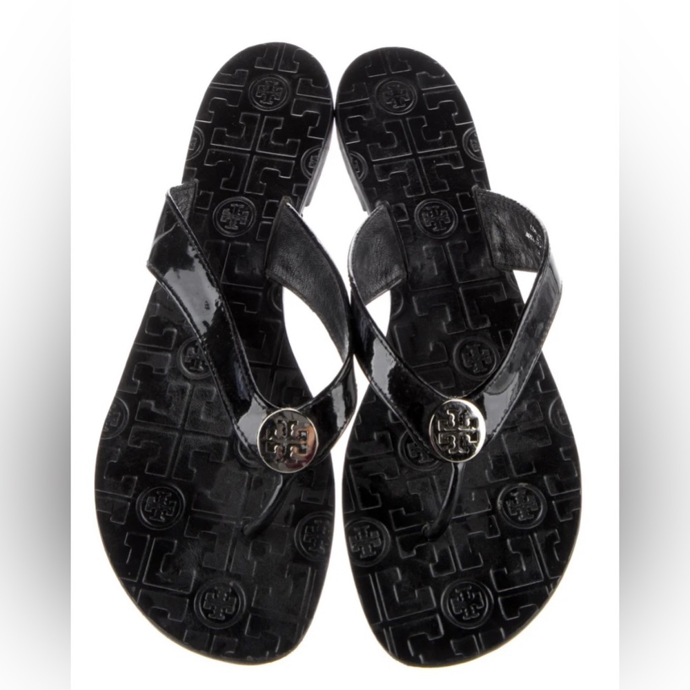 TORY BURCH
Patent Leather Flip Flops Sz 9